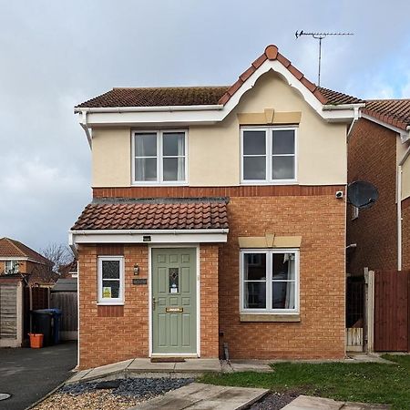 3 Bedroom Detached By The Sea 프레스타틴 외부 사진